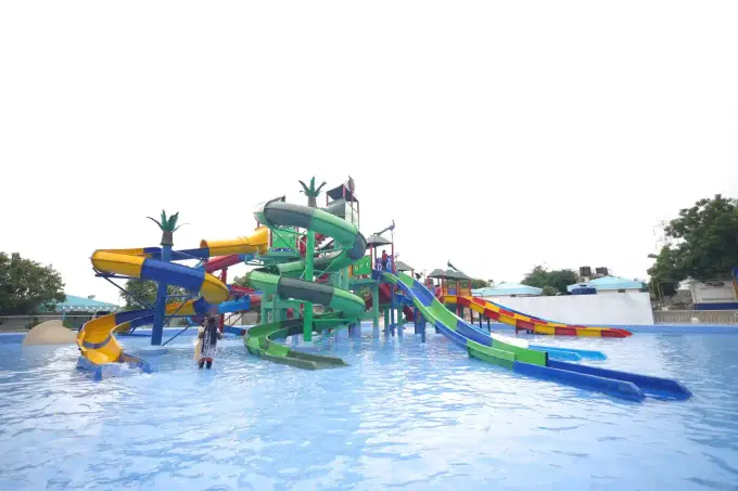 Make the most of your day with the coolest rides at Bluthunder Water Park