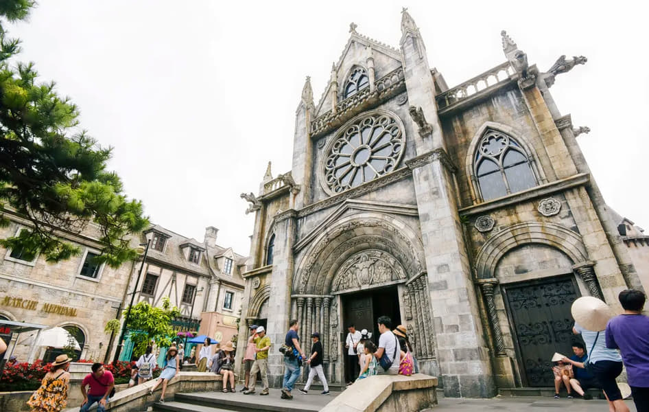  Ba Na Hills and Golden Bridge Day Tour Image