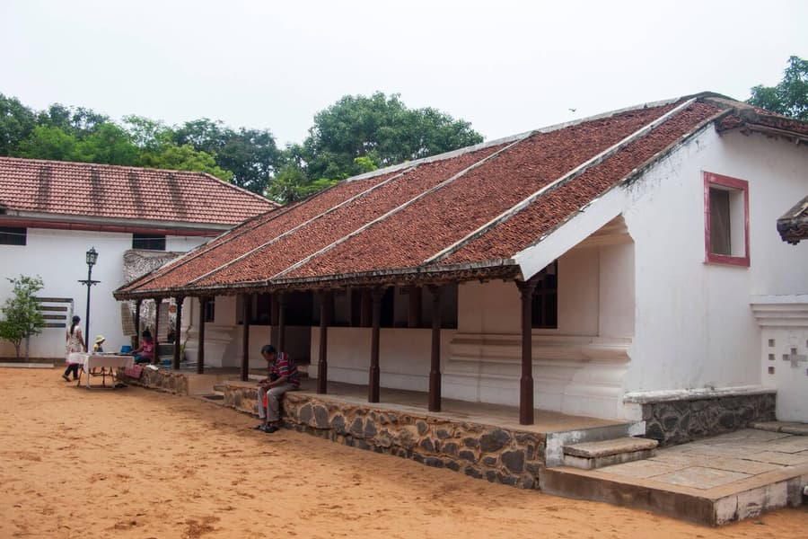 Bajaj Avenger Cruise 220 on Rent in Chennai Image