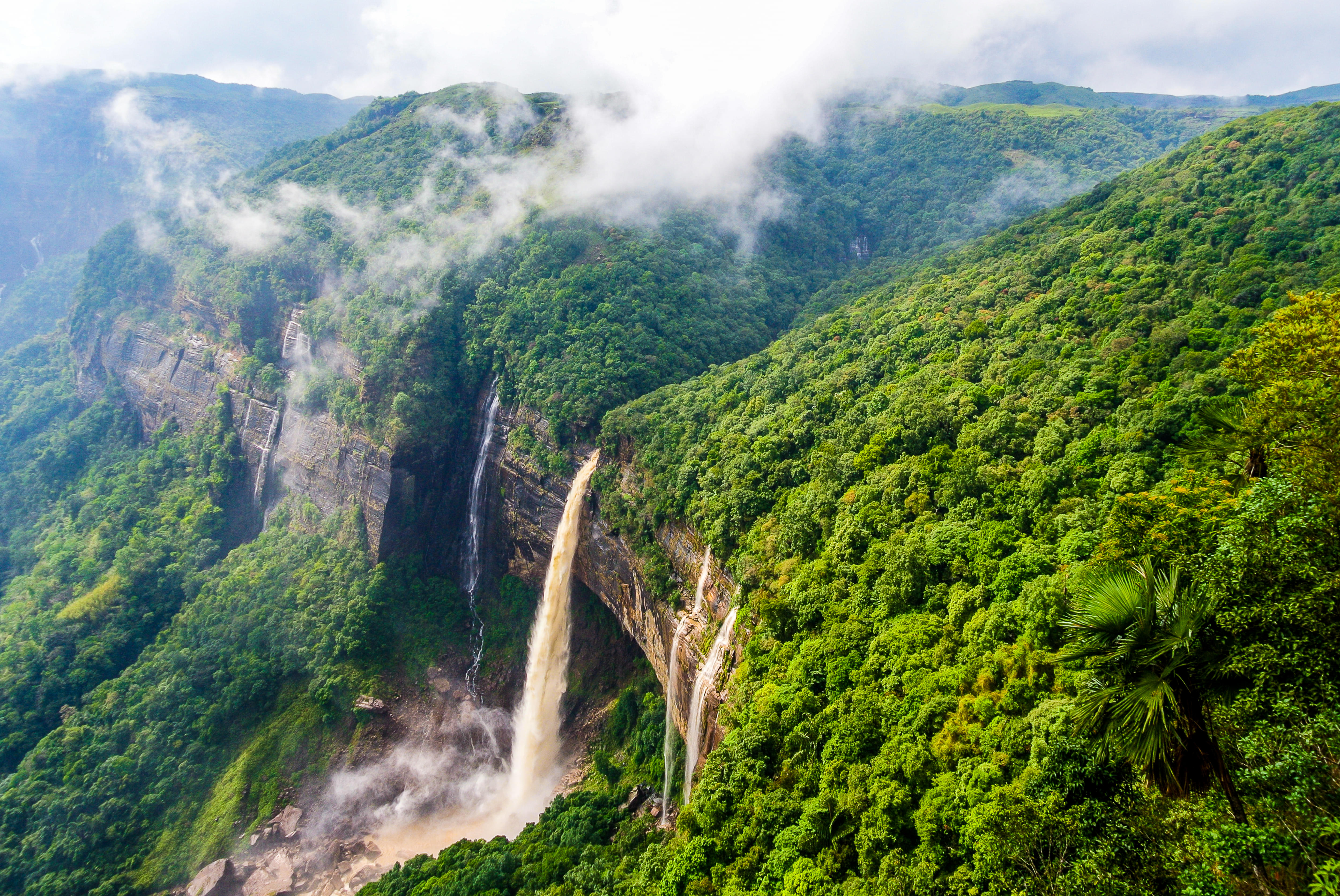 NohKaLikai Falls, Meghalaya: How To Reach, Best Time & Tips