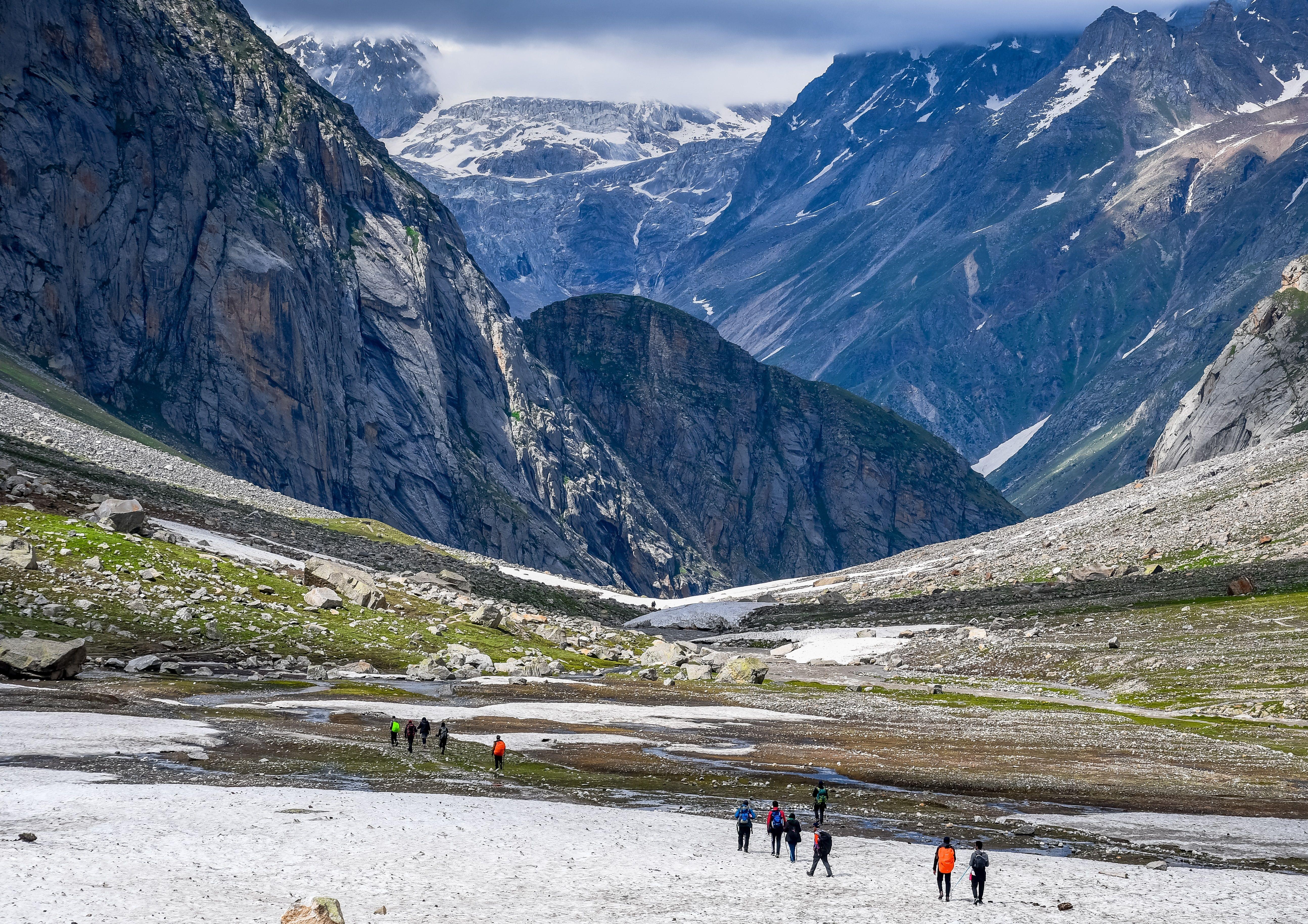 trek to hampta pass