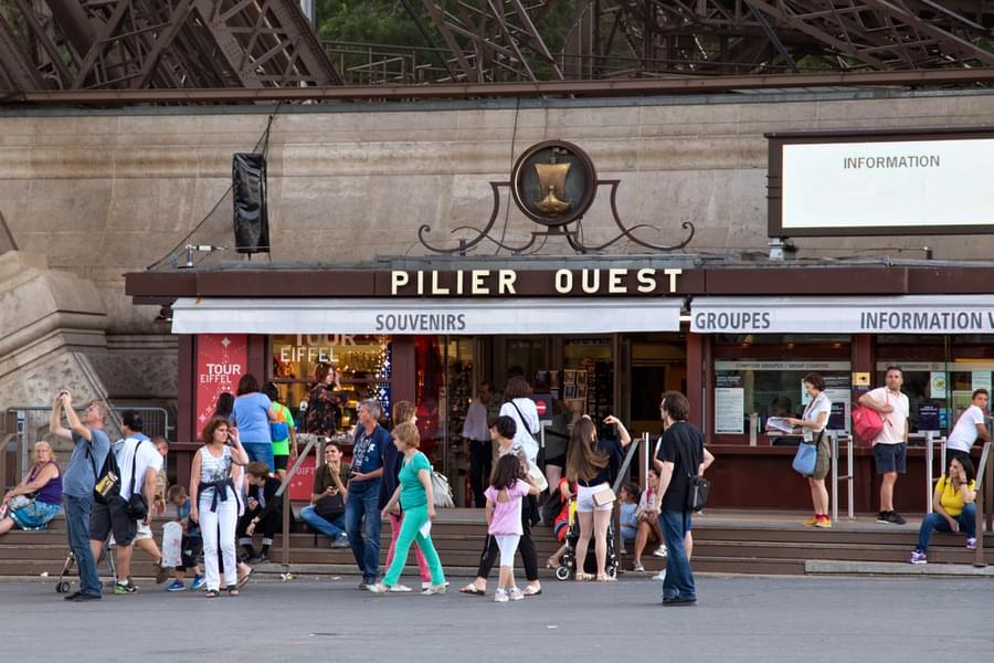 East and West Pillars of Eiffel tower