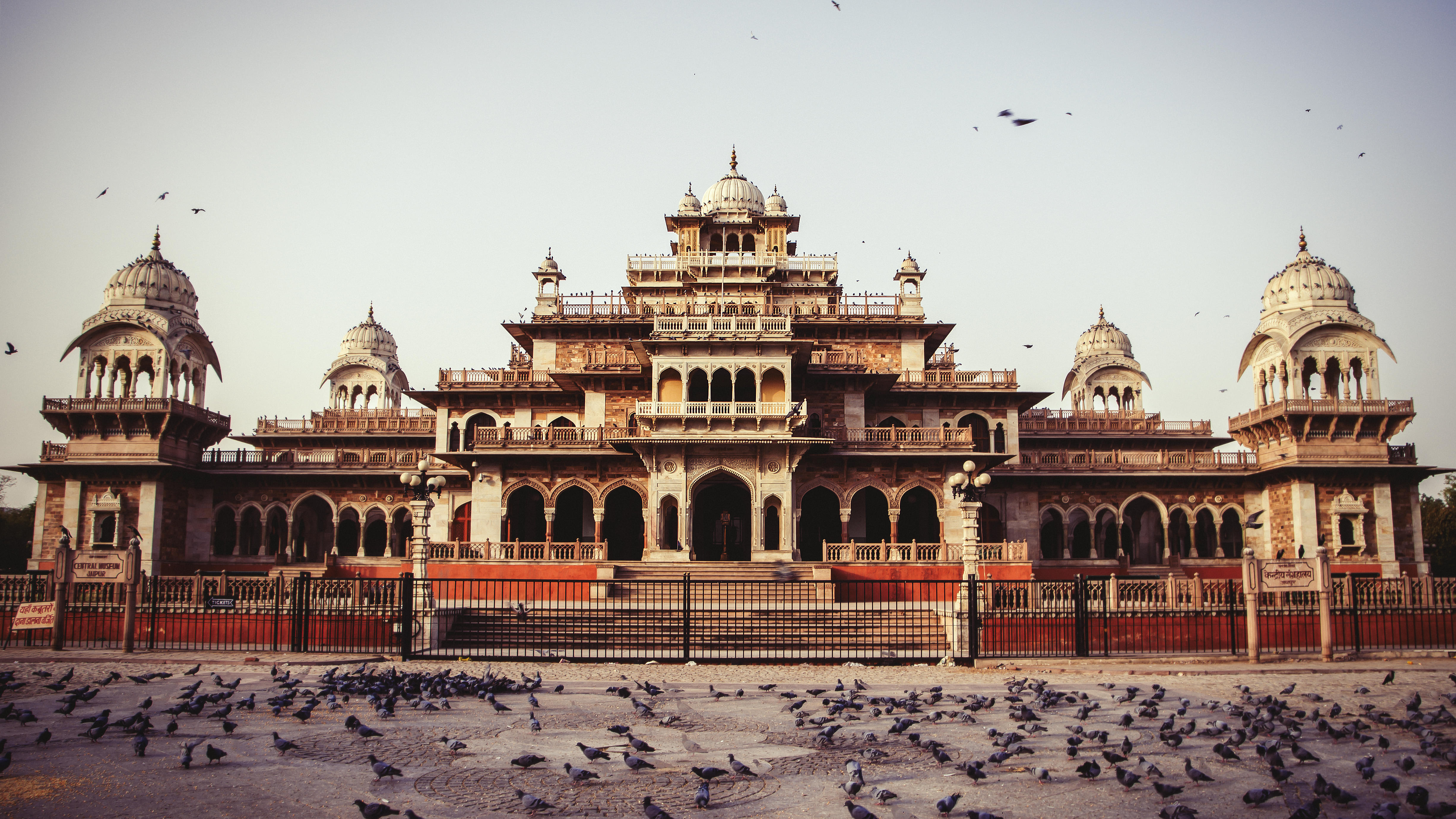 Best Tourist Places to Visit in Jaipur on December Peak