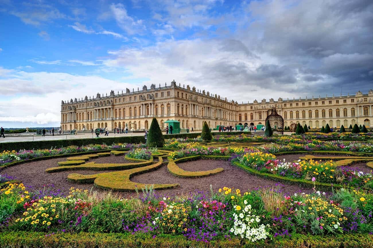 Discovering Europe | Group Tour Package