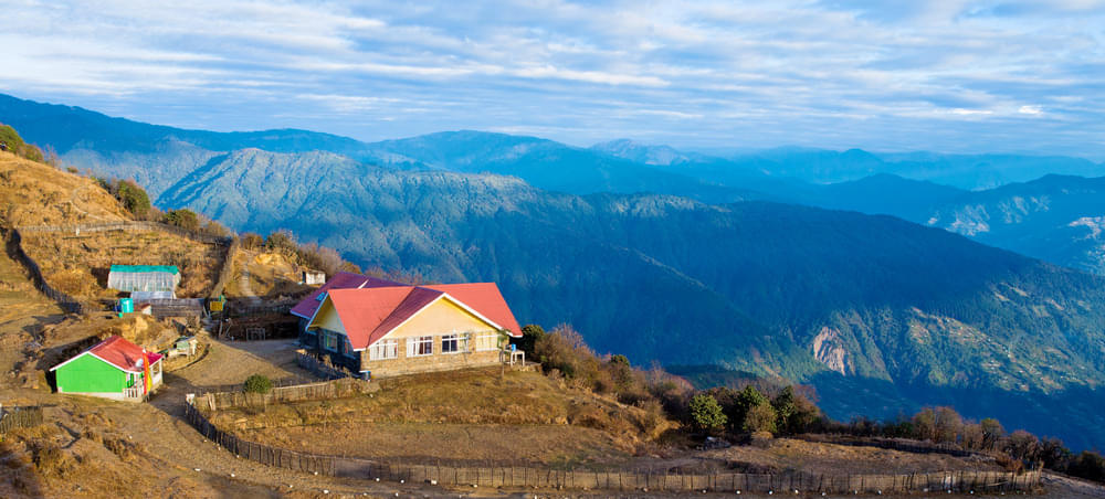 Singalila National Park From Darjeeling Image