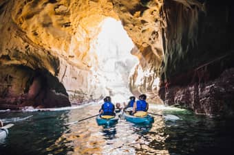 Explore the La Jolla Sea Caves on a kayak
