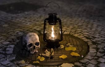 Join this amazing Ghost tour in Prague