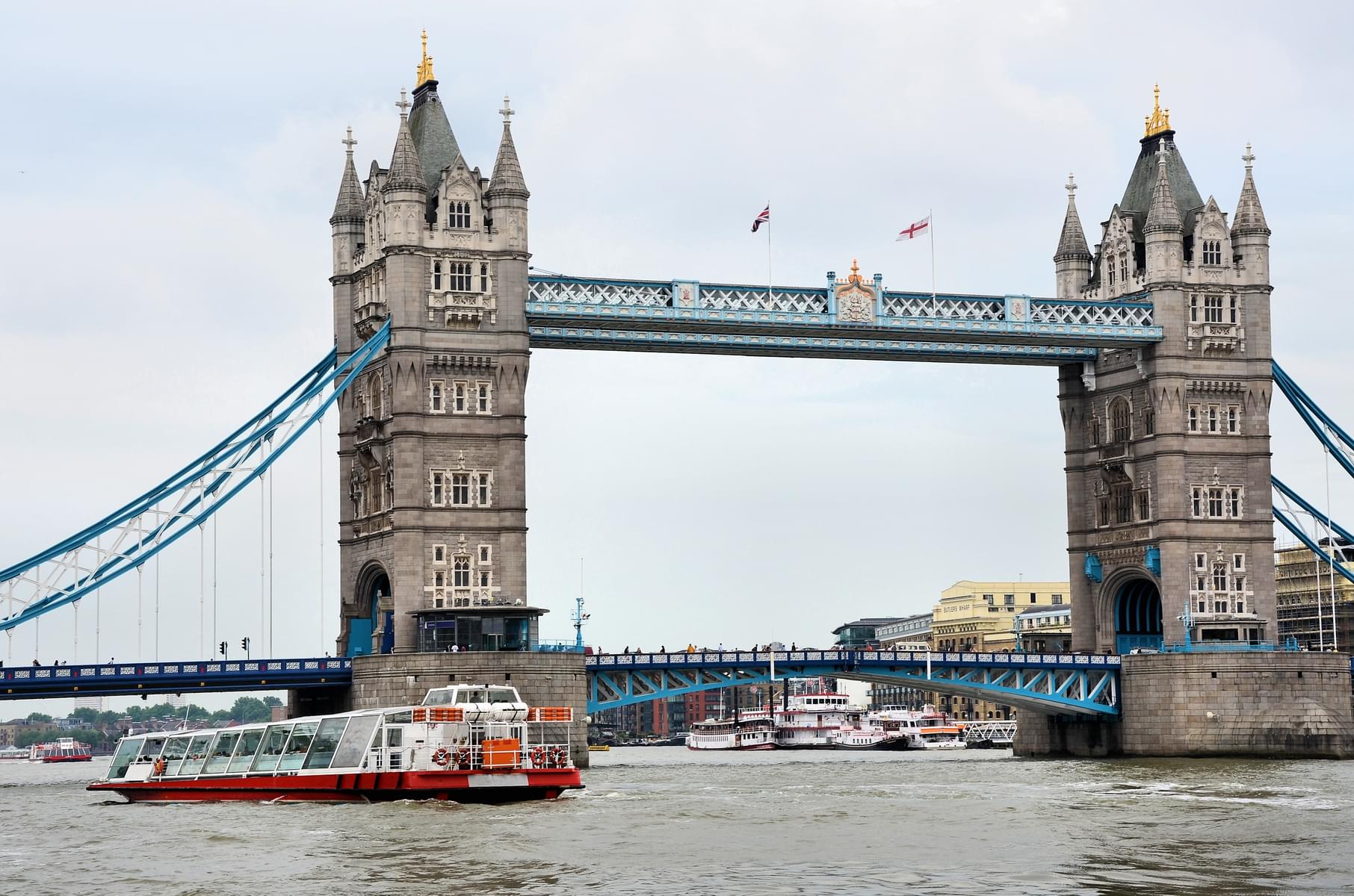 Enjoy the boat trip on River Thames to Greenwich