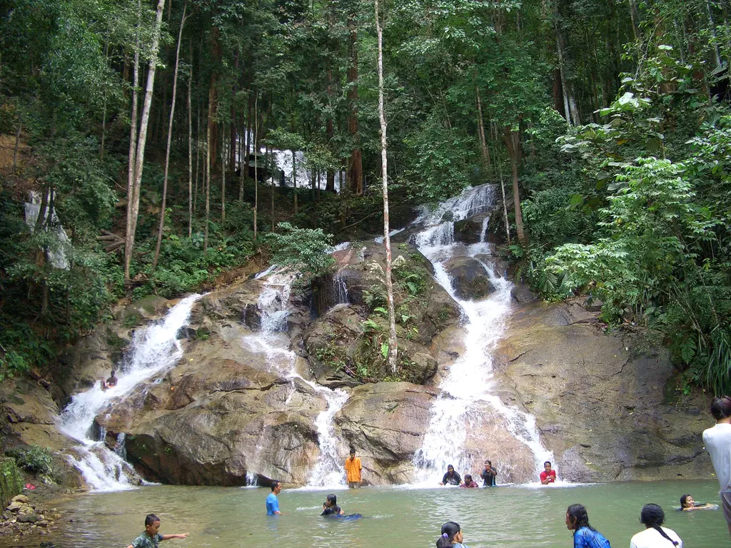 Sathodi Falls