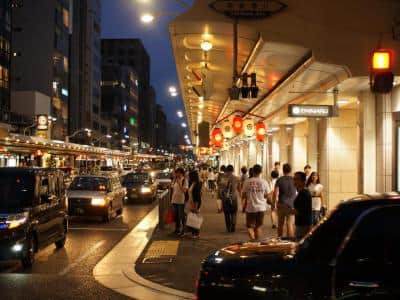 Visit Shijo Dori