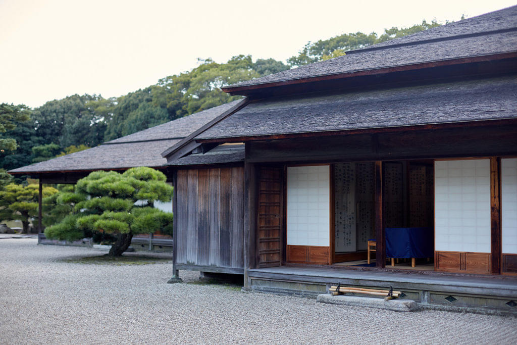 Visit the Kikugetsu-tei Teahouse