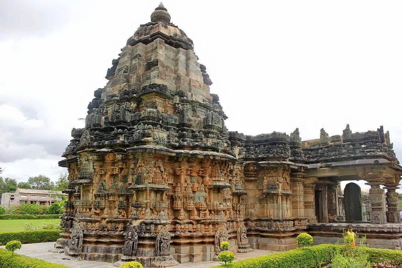 Gavi Gangadhareshwara Temple