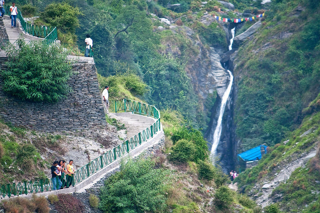 Bhagsu Waterfall Overview