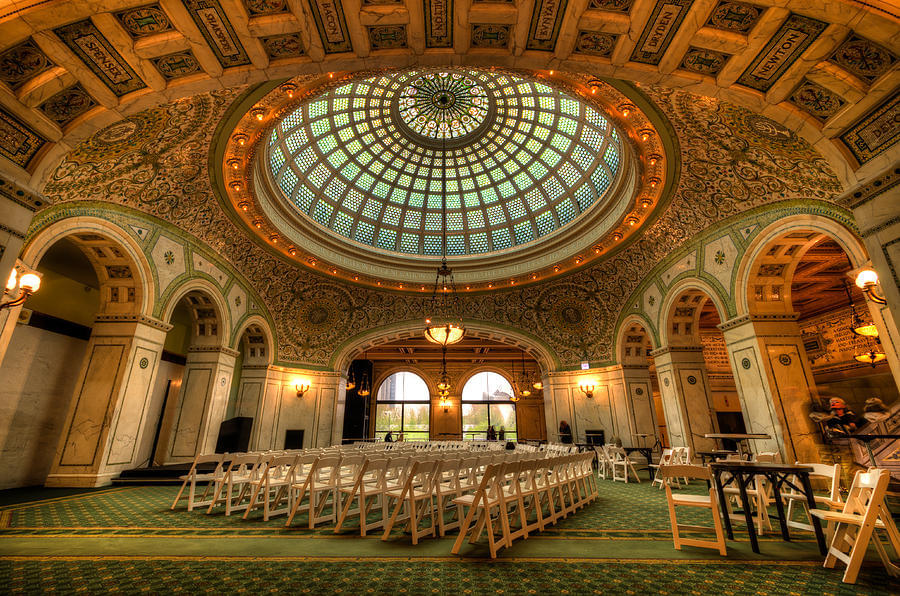Embark on a tour of the treasures of Chicago's Golden Age