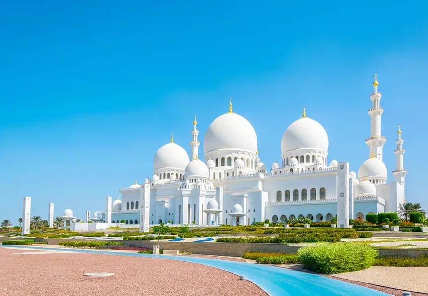 Abu Dhabi Mosque And Ferrari World Tour From Dubai
