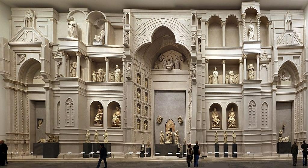 Visit the Duomo and museum