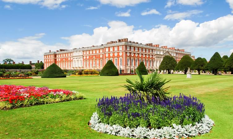 top 20 london tourist attractions Hampton Court Palace
