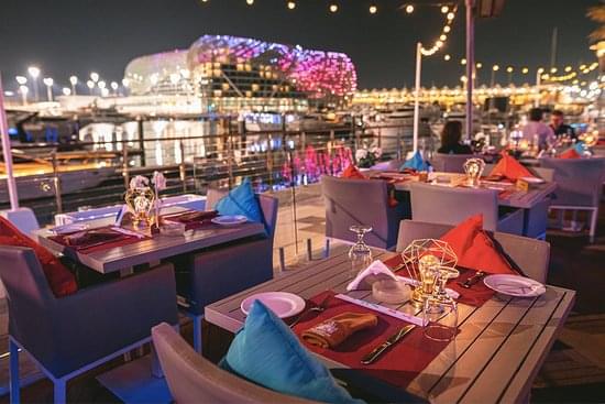Dinning at Yas Waterworld Abu Dhabi