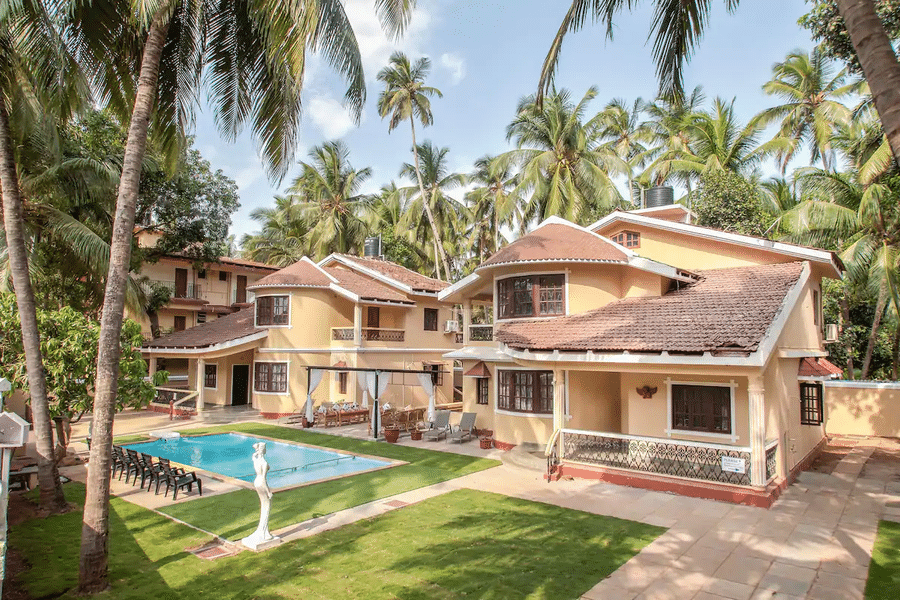 A Luxurious Vacation Retreat Near Beach In Calangute Image