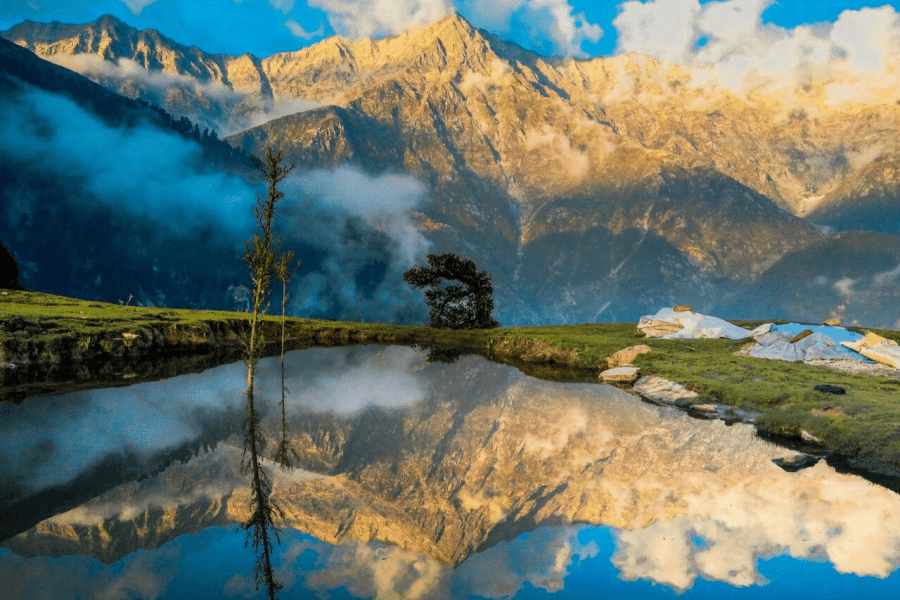 Explore the beauty and calmness of the Himalaya at Trinud Trek