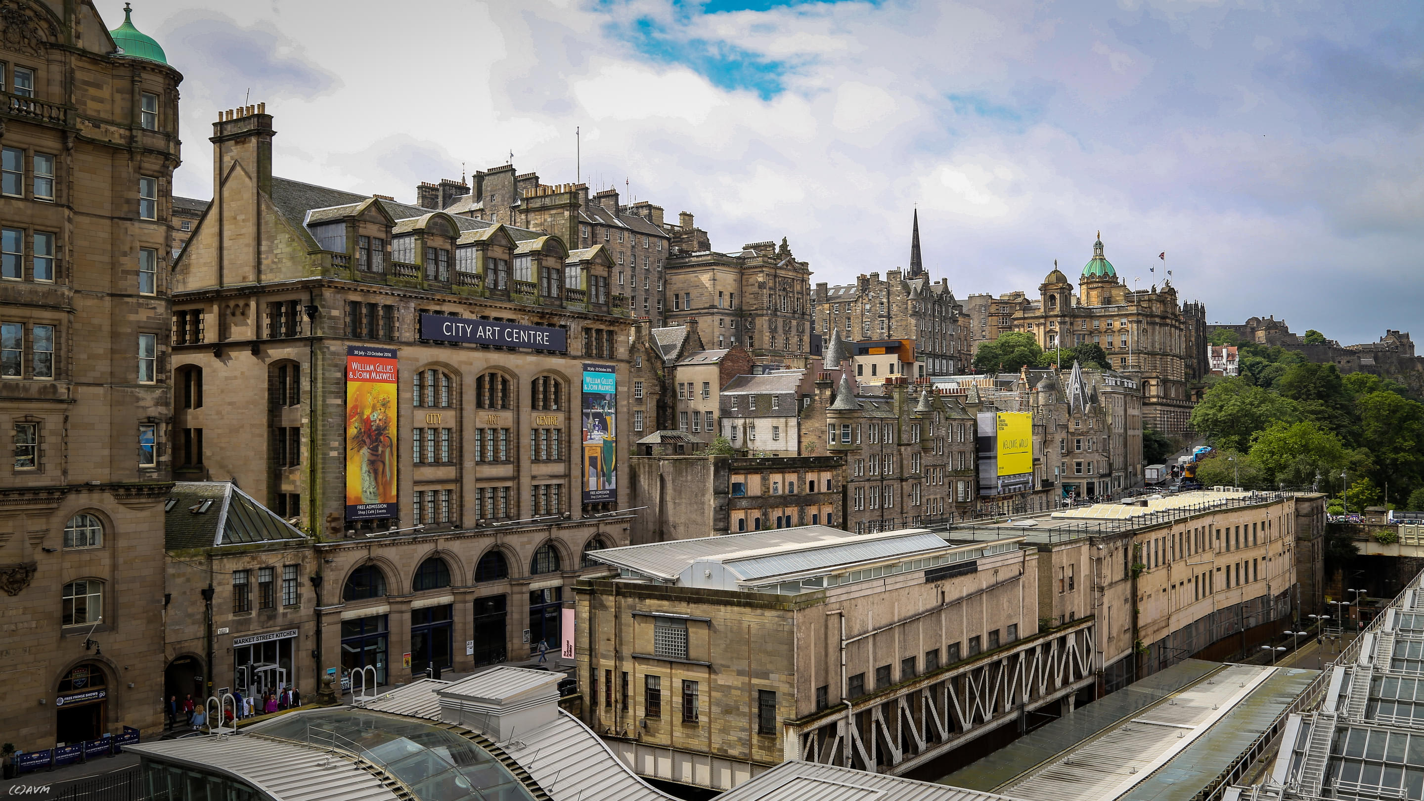 Edinburgh Old Town Overview