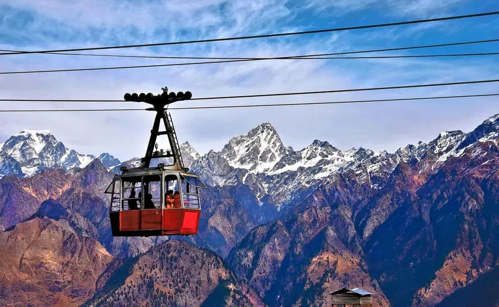 Auli Group Tour Package Image