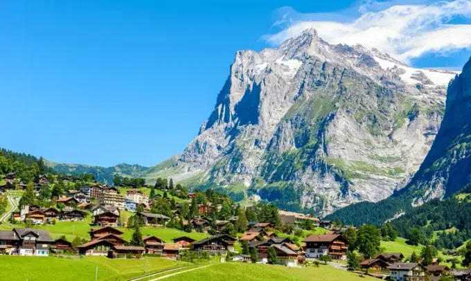 Day Trip To Grindelwald And Interlaken From Zurich