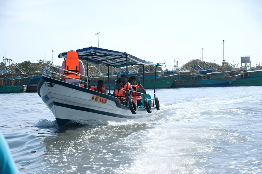  Pondicherry Ocean Safari Image