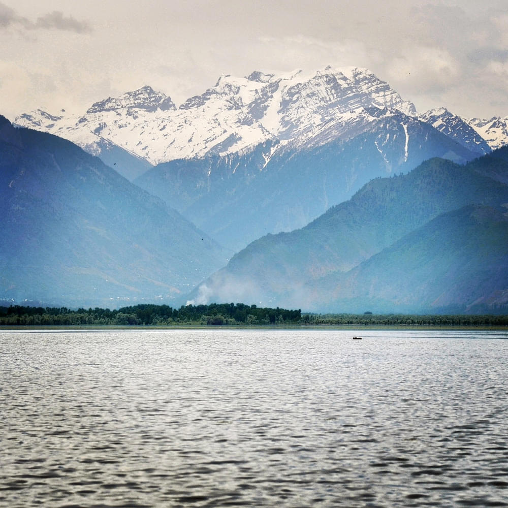 Wular Lake Overview