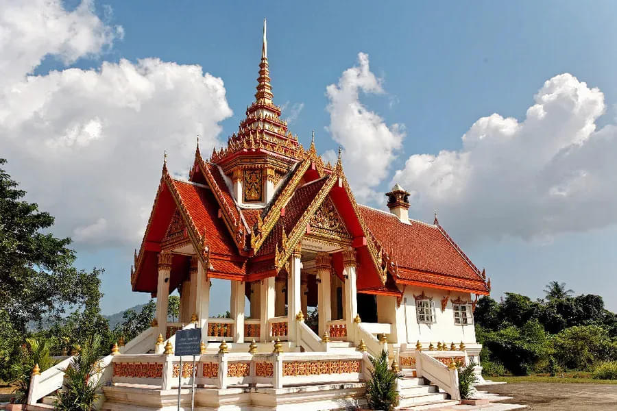 Wat Phra Thong Temple