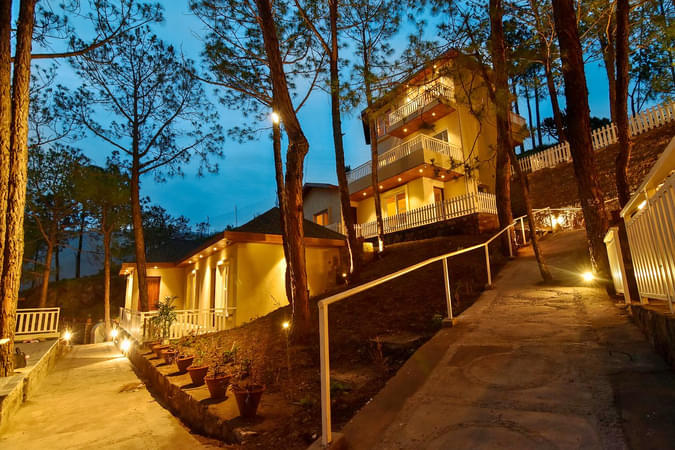 Jungle Lodge Resort, Kasauli will connect you with nature