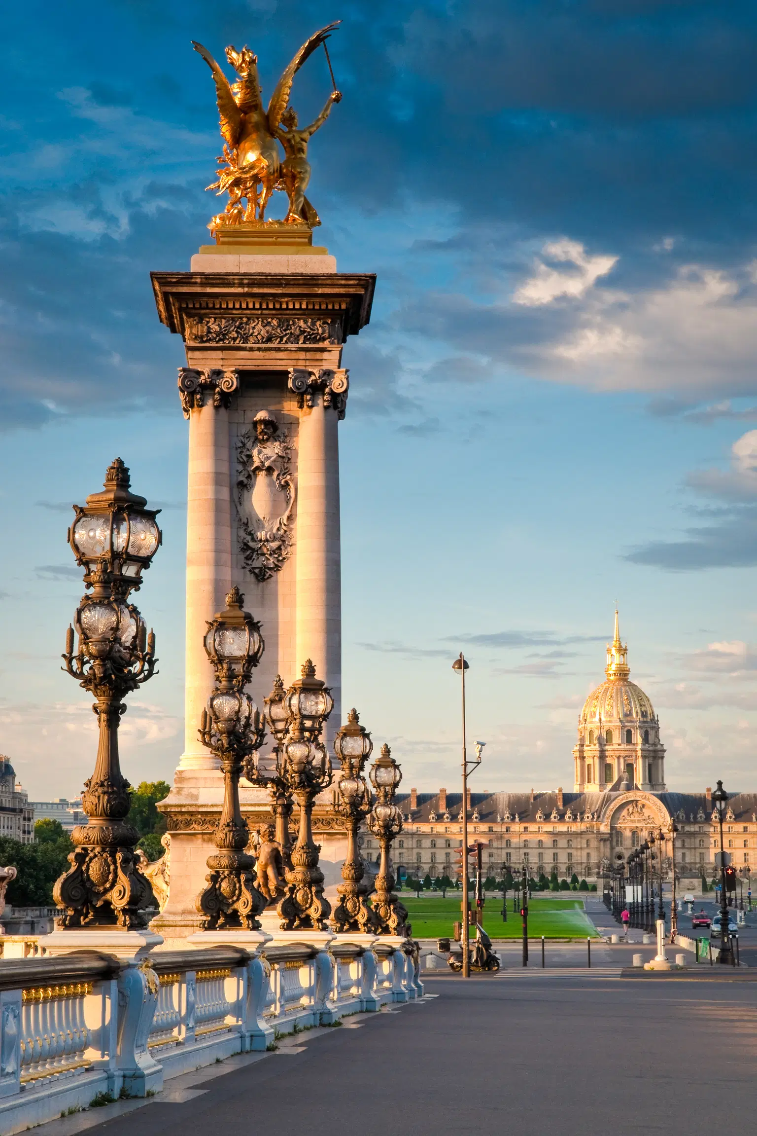 <em>Paris</em> Tour Packages From Surat 