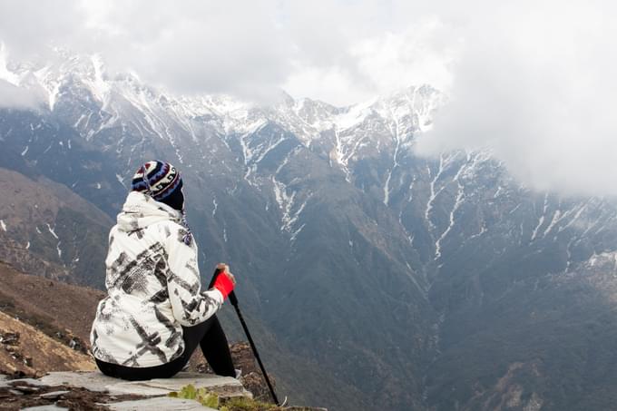 trek towards pangarchulla peak