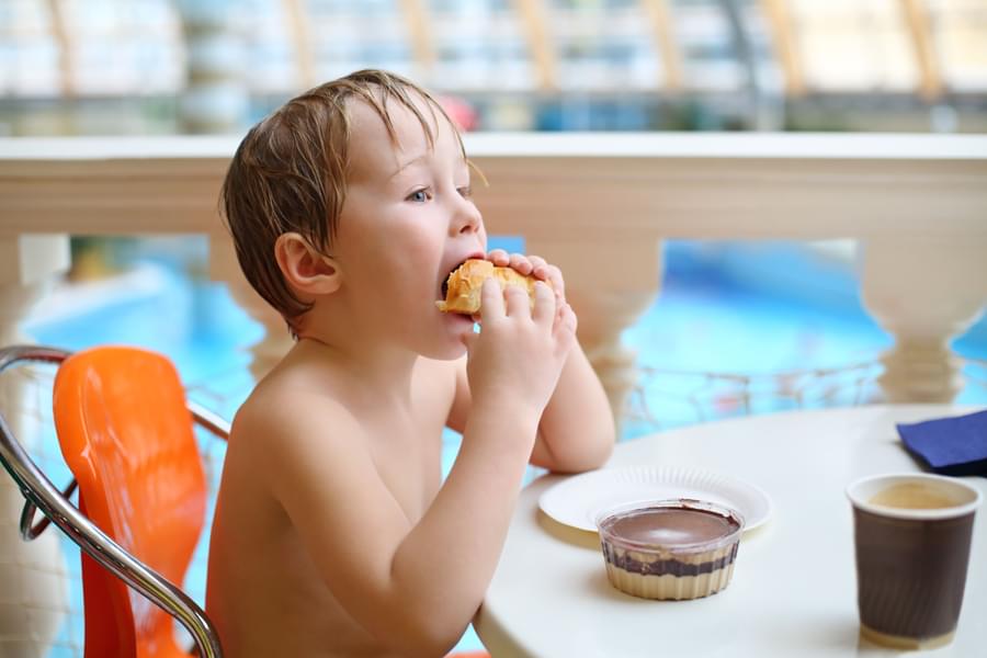 Dining Options at Adventure Cove Waterpark