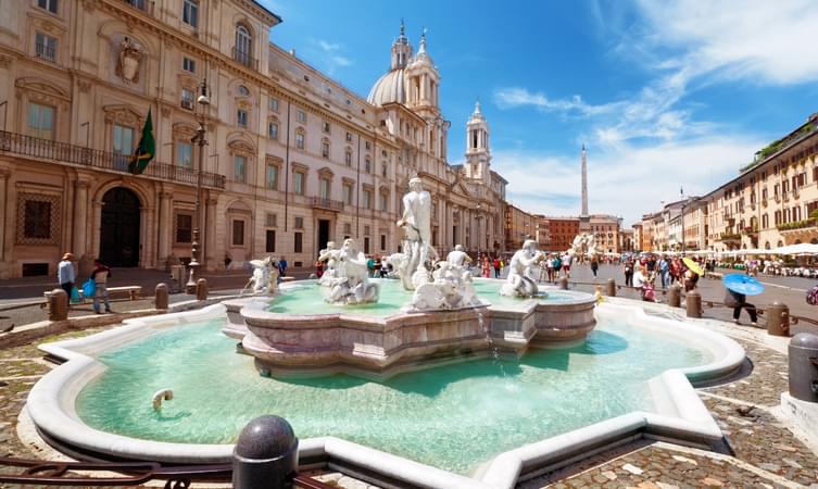 4 places to visit in rome Piazza Navona