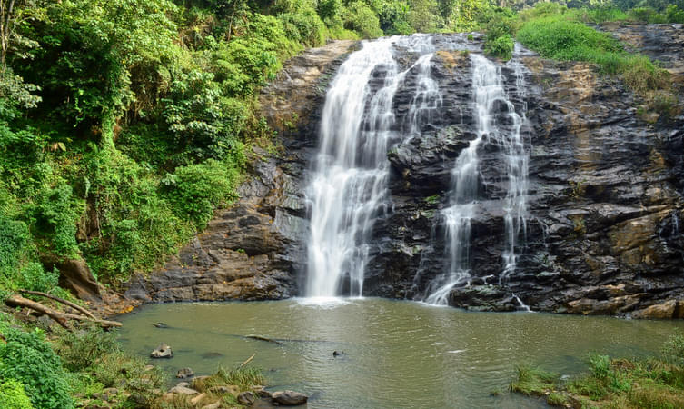 Akka Tangi Falls