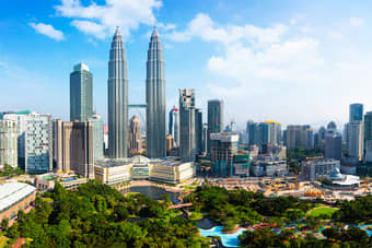 Explore the architectural marvels with the Kuala Lumpur Half Day Tour