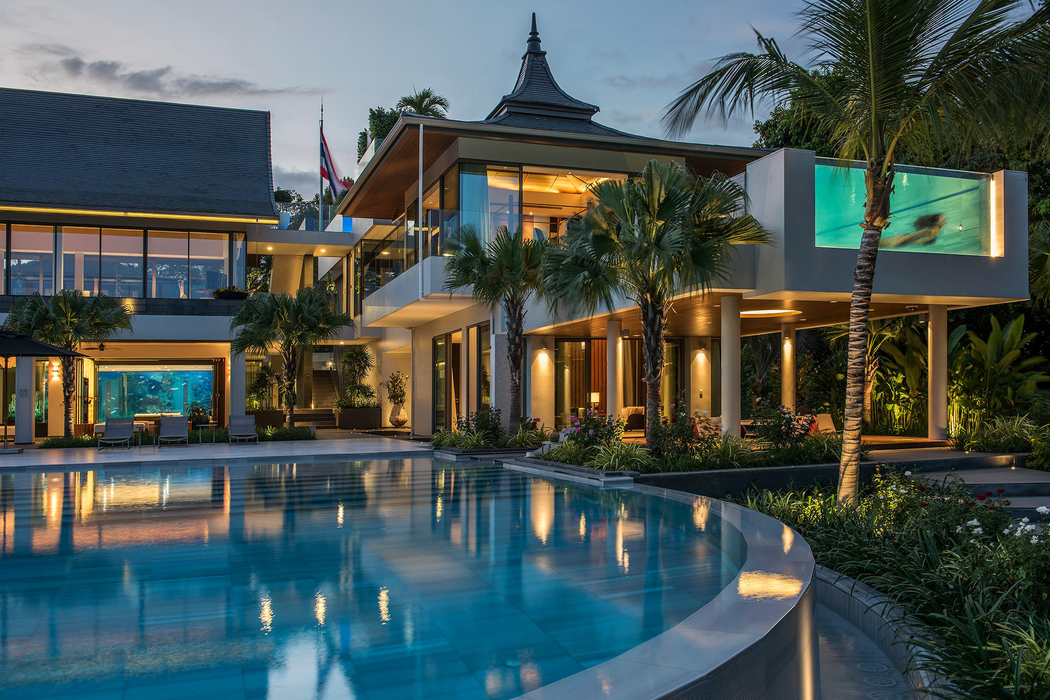 Luxury Resort Deals
