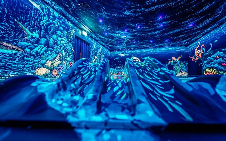 Dive into an underwater wonderland and putt your way through mesmerizing coral reefs