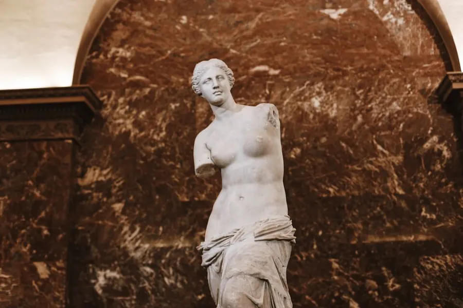 The impressive sculpture of Venus de Milo