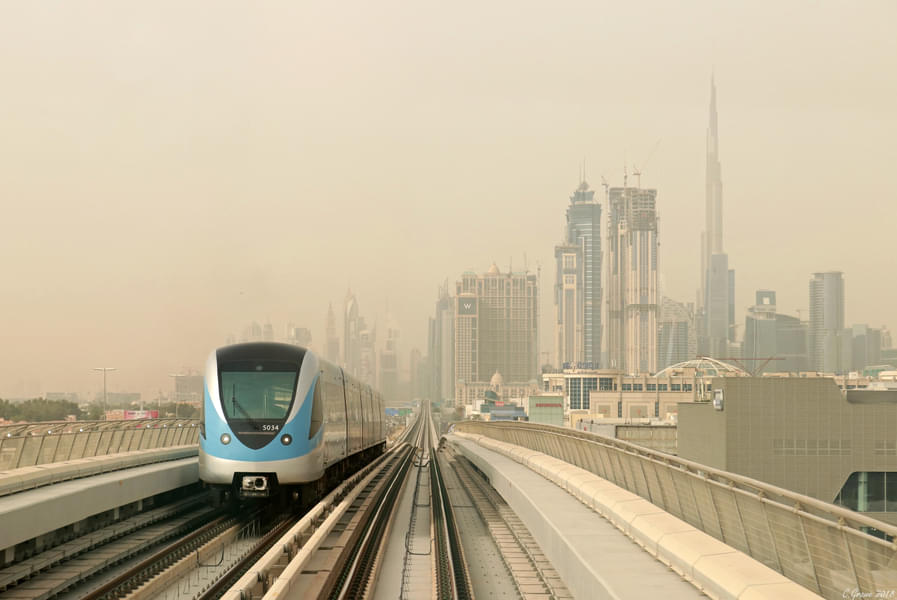 Reach IMG World  Dubai by Public Transportation