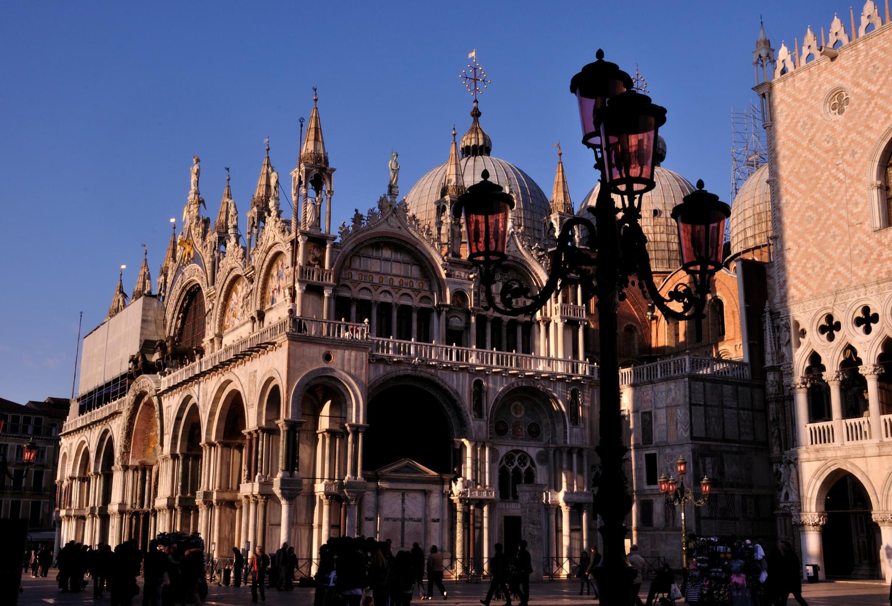 What to Expect on a St. Mark's Basilica Tour? 