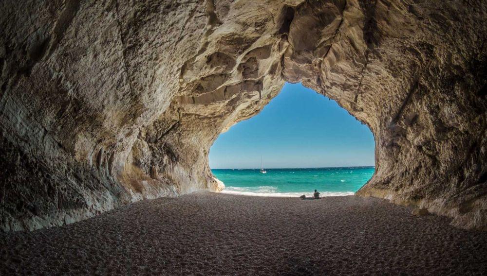 Day Trip to Limestone Caves at Baratang Island Image