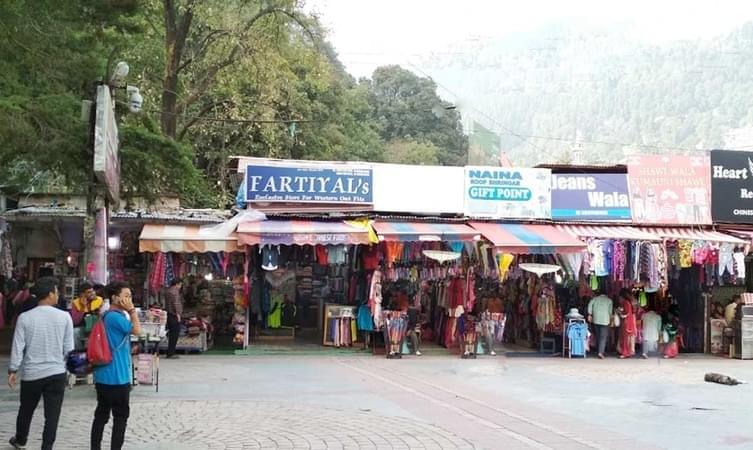 Bhotia Market (Tibet Market) Overview