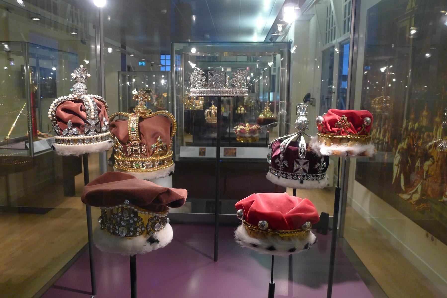 International Crown Collection