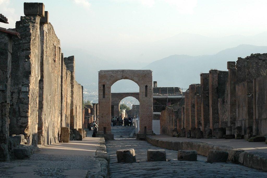 Triumphal Arch of the Pompeii Forum