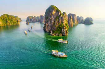 Halong Bay Deluxe Cruise from Hanoi 1 to 3 Days