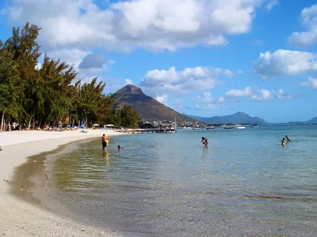 La Cuvette Beach, Grand Bay