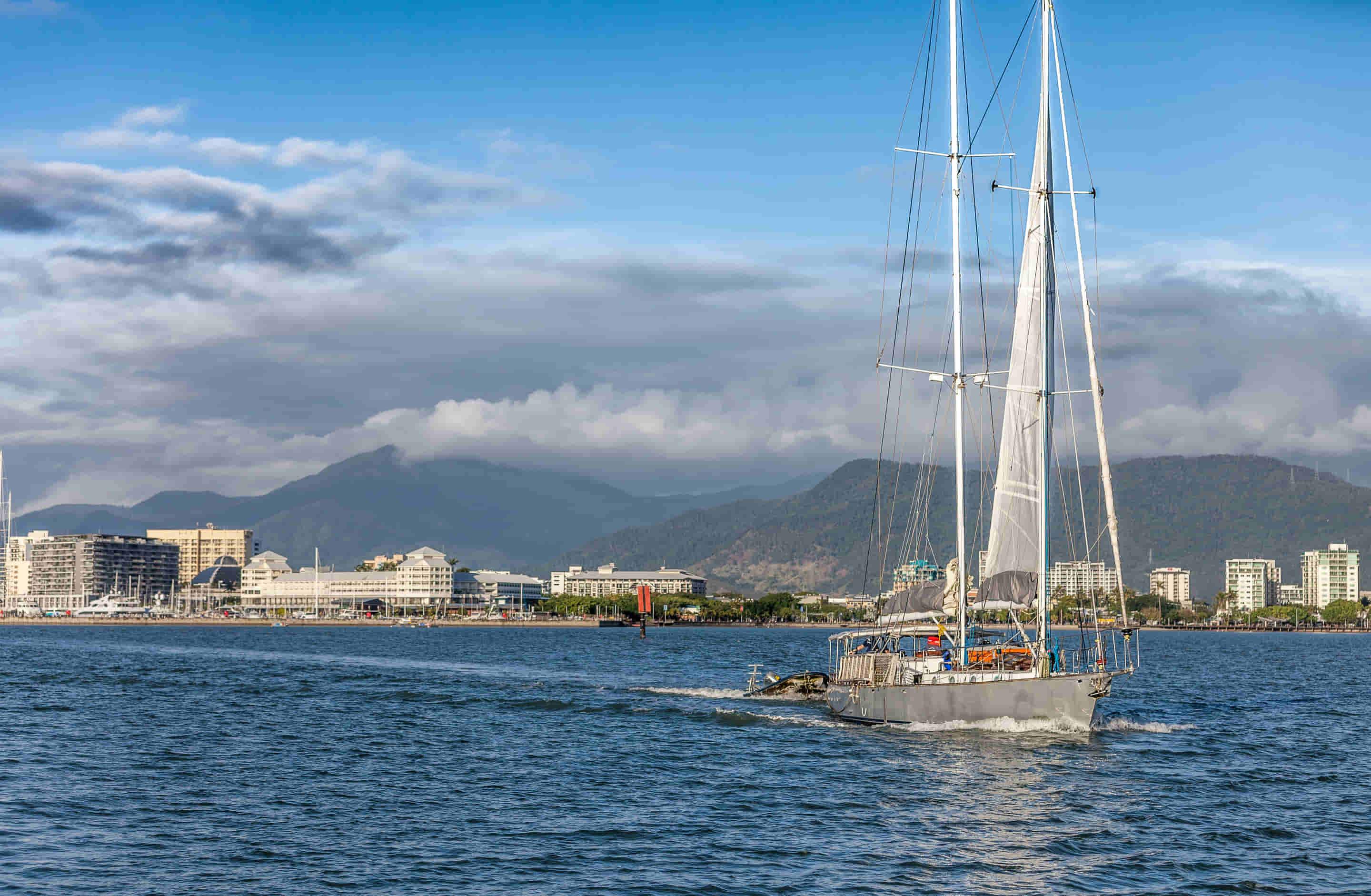 Cairns Tour Packages