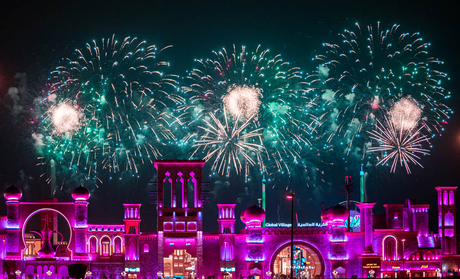 Enjoy Rides at Carnaval